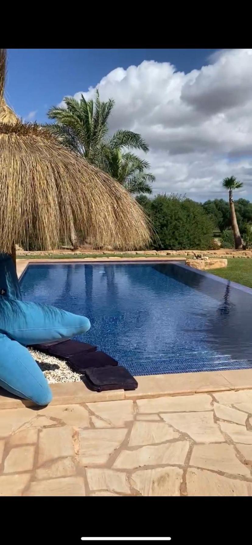 Villa Mallorca 19 Km Montuiri Finca Gallo Negro Santanyi Campos Gesamte Unterkunft Social Media