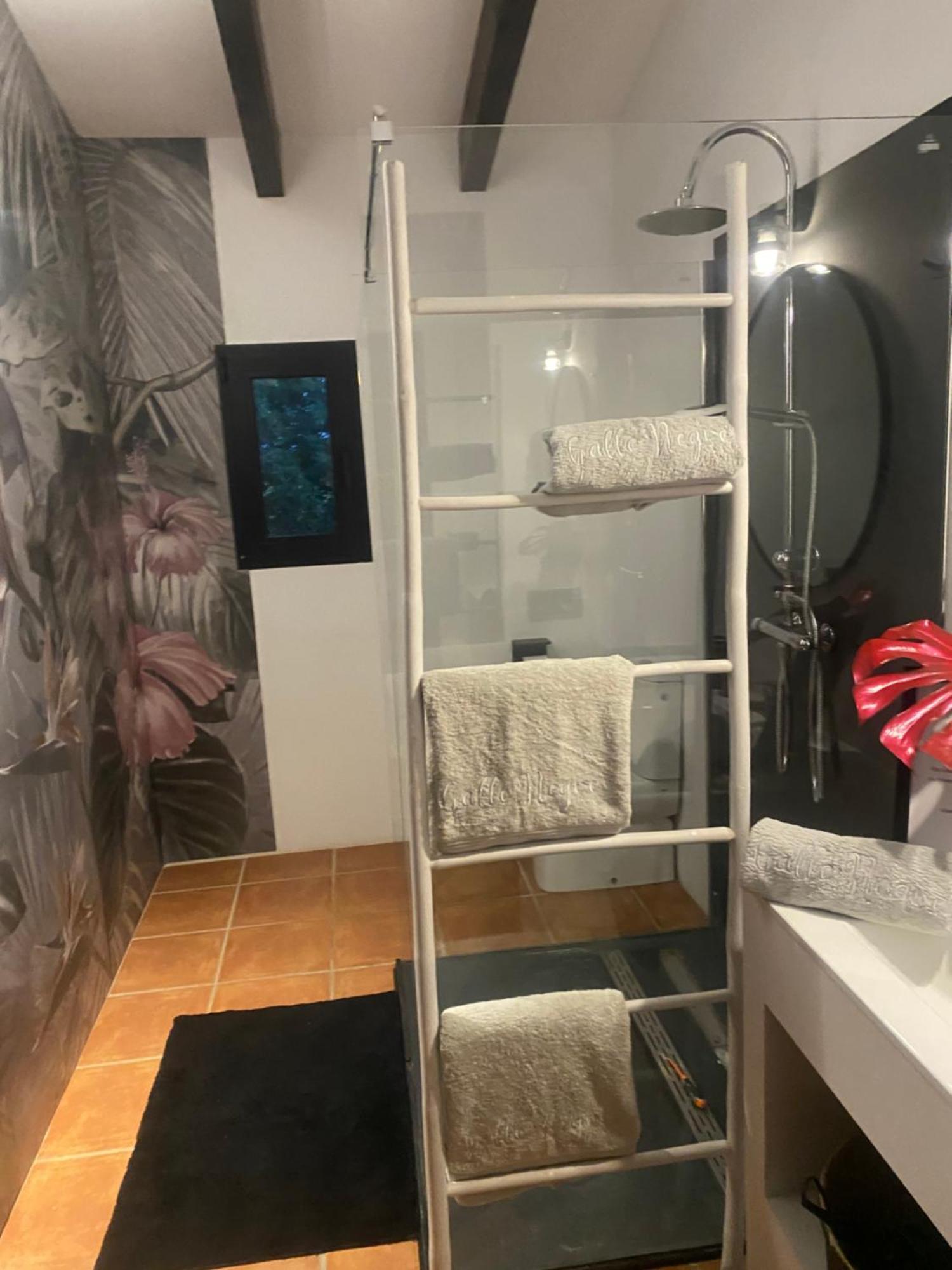 Villa Mallorca 19 Km Montuiri Finca Gallo Negro Santanyi Campos Gesamte Unterkunft Social Media